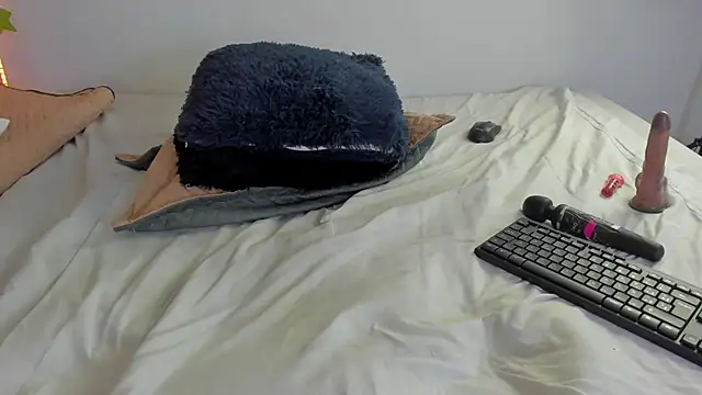 tatianasquirthot online show from April 2026 09:39:33 PM