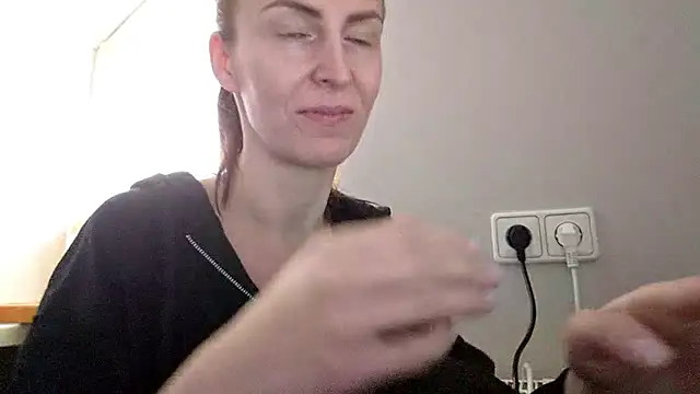 AnnaTight online show from April 2026 09:58:01 AM