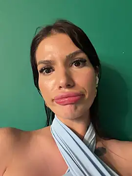 RaniaSnow online show from April 2026 06:27:02 PM