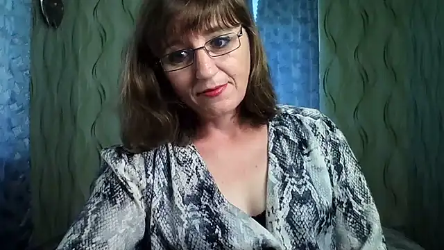 Alisaprice077 online show from July 2026 07:01:02 AM