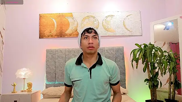 Luchoplayboy online show from March 2026 12:08:01 PM