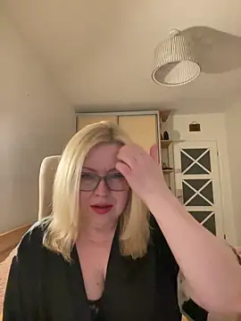 JanieLight53 online show from June 2026 08:51:02 PM