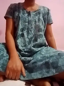 yesmam36 online show from April 2026 05:06:01 PM