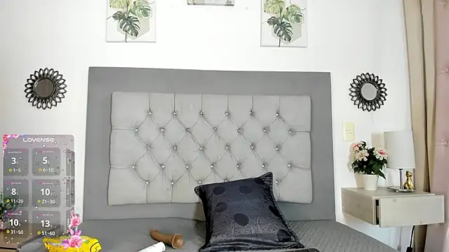 Arya Grey online show from April 2026 11:38:02 AM