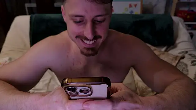 zeusoctavian1 online show from March 2026 04:18:02 AM