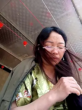 Yellow-pink online show from March 2026 07:01:01 AM