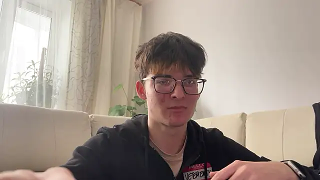 Snapshot of niksikor chatting on March 2026 01:04:02 PM niksikor online show from March 2026 01:04:02 PM