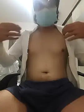 Snapshot of vinii1800 chatting on April 2026 03:26:01 AM vinii1800 online show from April 2026 03:26:01 AM