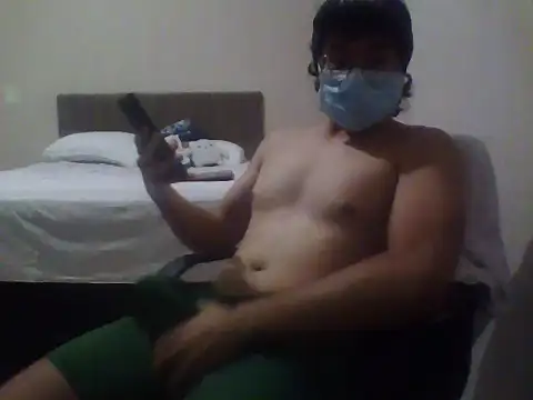 Snapshot of vinii1800 chatting on April 2026 08:28:02 PM vinii1800 online show from April 2026 08:28:02 PM