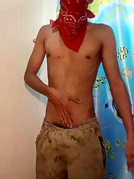 ElchicoX01 online show from March 2026 08:43:01 PM