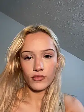 Snapshot of kaci_brooke chatting on April 2026 05:16:01 AM kaci brooke online show from April 2026 05:16:01 AM