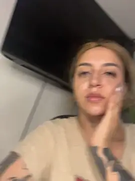 CarolQueen1  online show from June 2026 12:54:02 PM
