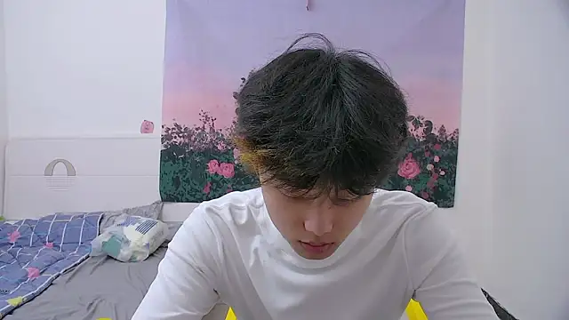 icecream-002 online show from April 2026 12:31:01 PM