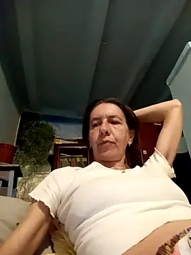 Tania9876 online show from April 2026 07:17:02 PM