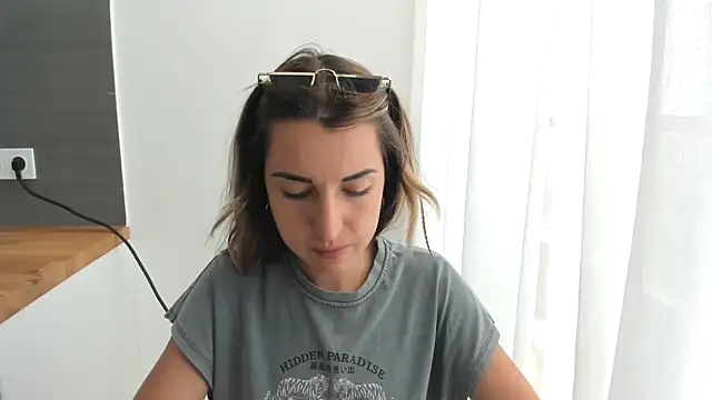 summmmersky1 online show from June 2026 12:41:01 PM