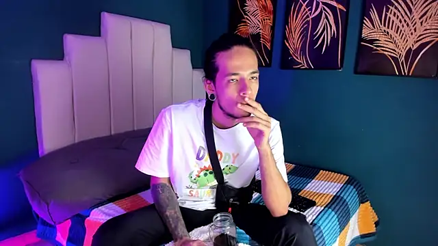Skinny Mac online show from June 2026 01:46:01 PM