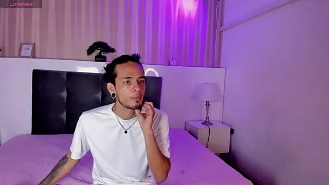Skinny Mac online show from July 2026 02:13:02 PM