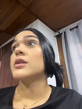 Bella-Ferrer online show from April 2026 06:32:02 PM