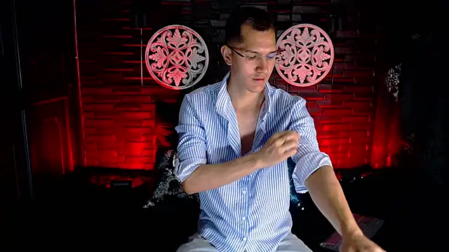 MilanDavid1 online show from April 2026 05:26:01 PM