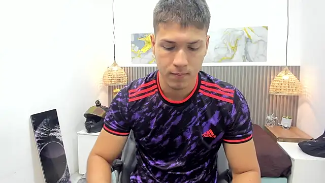 AlessandroFranco online show from May 2026 01:27:02 PM