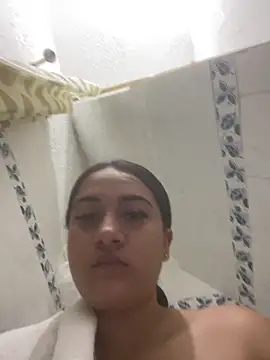 Dalila Nora online show from April 2026 01:41:01 PM