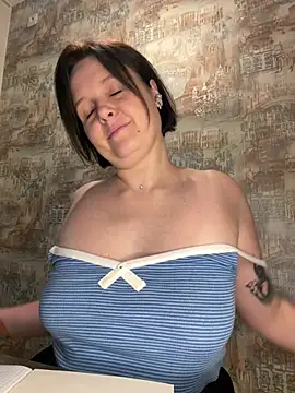 HubbaBaby online show from June 2026 08:08:02 PM