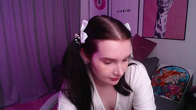 Kristen Bellle online show from May 2026 01:11:02 AM