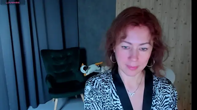 LeticiaRomano online show from April 2026 04:04:01 AM