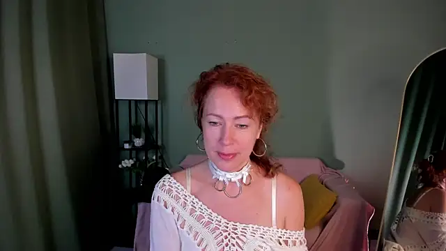 Snapshot of LeticiaRomano chatting on July 2026 03:57:02 AM LeticiaRomano online show from July 2026 03:57:02 AM