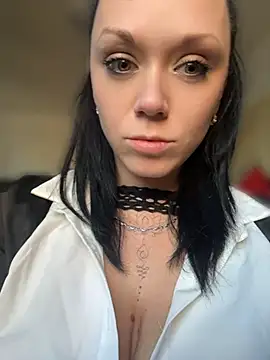 Makyna93 online show from April 2026 03:47:02 PM