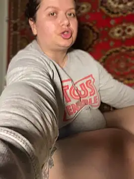 Nenssy555 online show from June 2026 02:33:01 PM