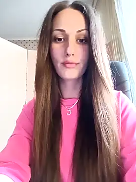 LunaCrystall online show from April 2026 03:17:02 PM