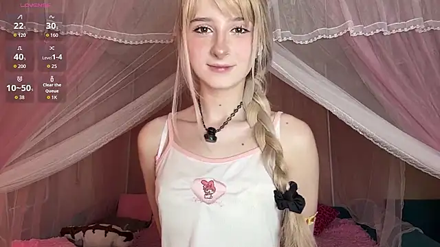 OnlyEva1 online show from May 2026 08:32:02 AM