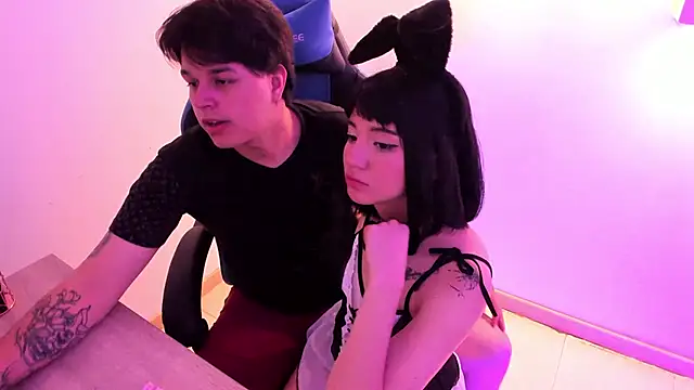 Melody and Max online show from April 2026 03:37:01 AM