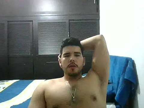 LatinBeardCali online show from March 2026 01:36:02 PM