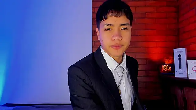 Lee Colee online show from April 2026 11:26:01 PM