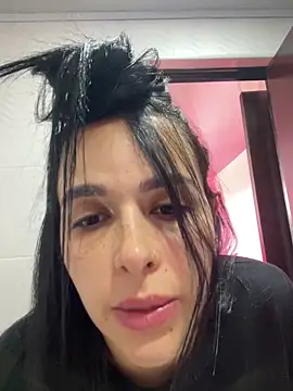 leila moretti online show from March 2026 05:23:02 PM