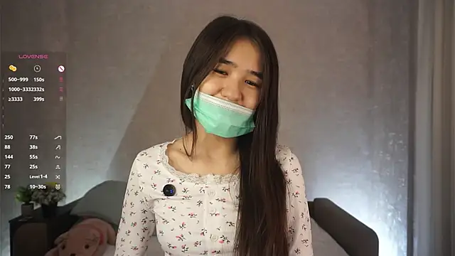 CherrylLlams online show from April 2026 05:50:02 PM