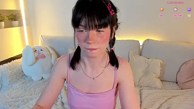 lisa sunny  online show from July 2026 11:22:01 PM