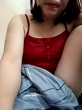 SingleeMomm online show from March 2026 03:37:02 PM