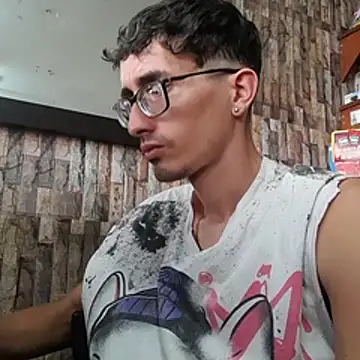 jhosuamoore online show from March 2026 06:34:01 PM