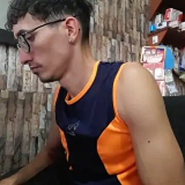 jhosuamoore online show from May 2026 07:33:01 PM