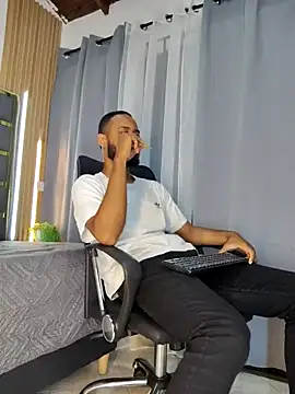 Oliver bigblack cock online show from April 2026 07:44:01 PM