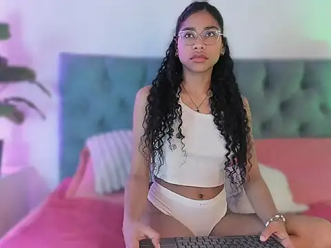 Snapshot of emaffox chatting on March 2026 06:07:02 AM emaffox online show from March 2026 06:07:02 AM