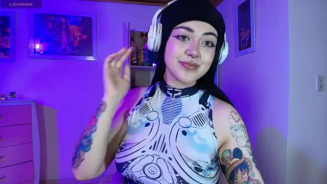 Nanachi uwu online show from March 2026 03:45:01 PM