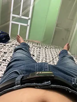 Snapshot of cutolamne chatting on March 2026 01:22:01 PM cutolamne online show from March 2026 01:22:01 PM