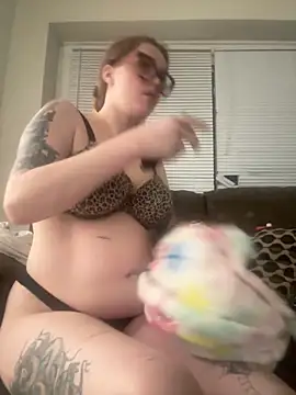 Naughtykitten199 online show from April 2026 09:17:01 AM