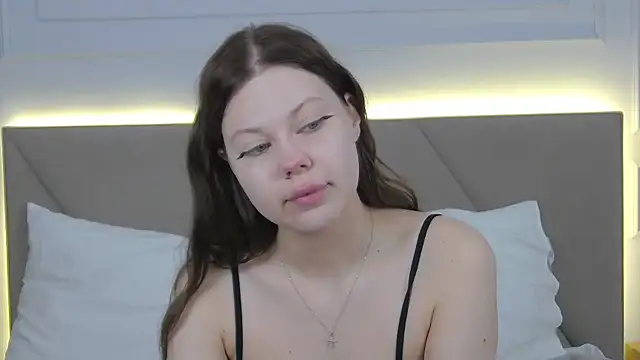 Sophie Rays online show from April 2026 04:04:02 AM