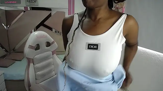 Ebony rizon online show from April 2026 01:39:02 PM