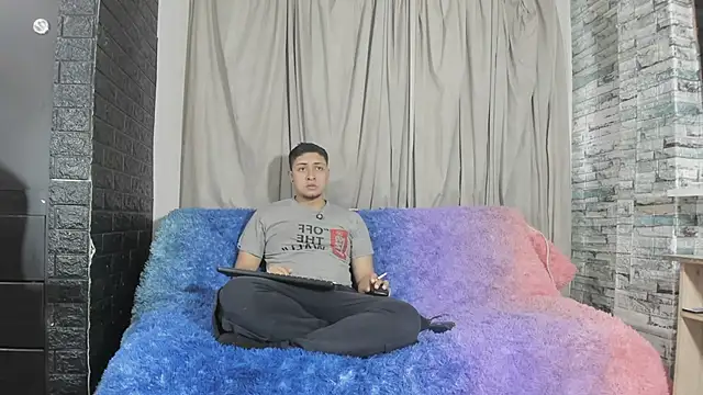 NoahAndBunny online show from April 2026 11:48:01 AM